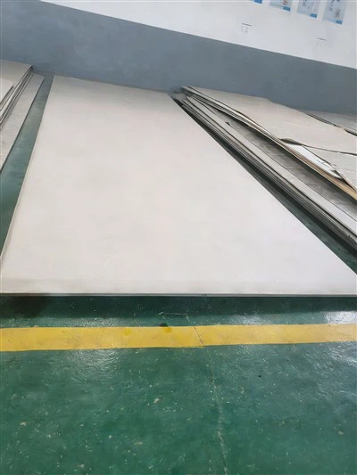 Placa grossa de titânio laminada a quente